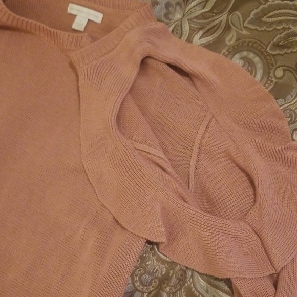 Sweater - Picture 3 of 4